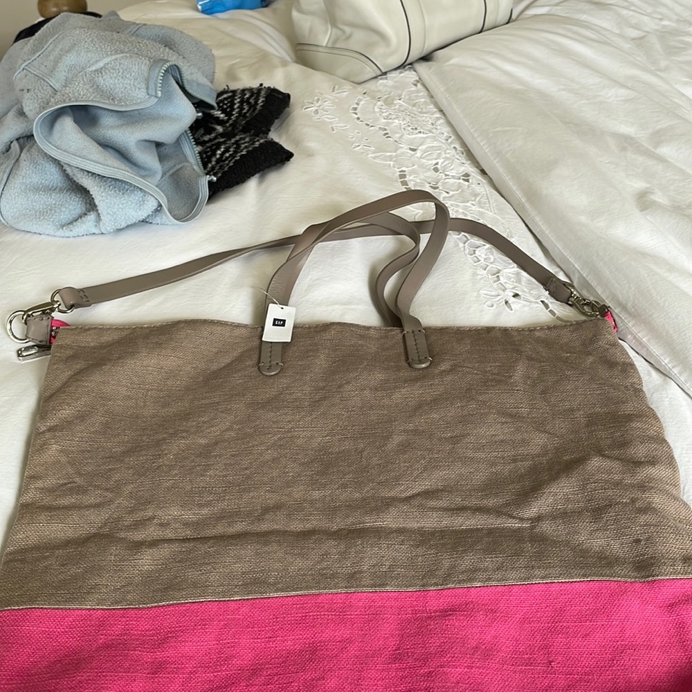 NWT Gap Tote